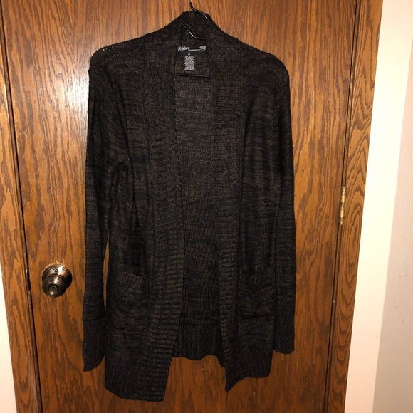 Ashley Cardigan - Picture 2 of 3